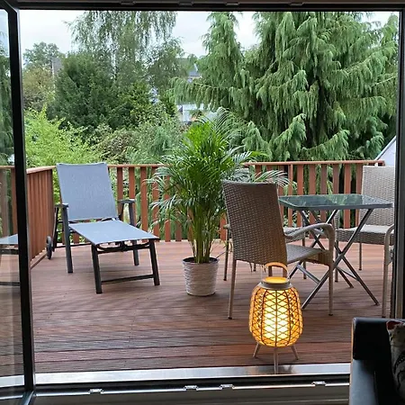 Terrassenwohnung Mit Gartenblick *